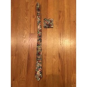 Hand made floral tie & pocket square set
